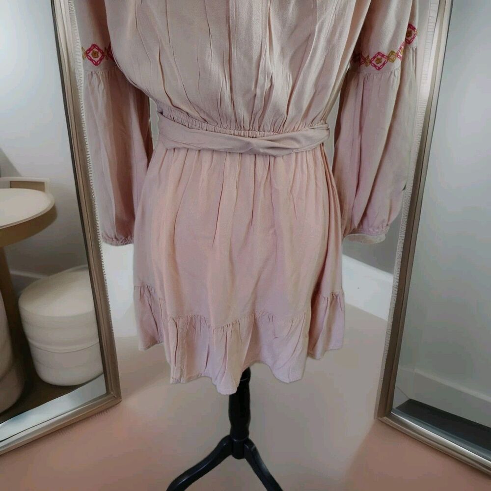 Feathers Dress Size L Pink Embroidered Floral Sleeves Tie Ruffle 100% Rayon - Picture 9 of 16